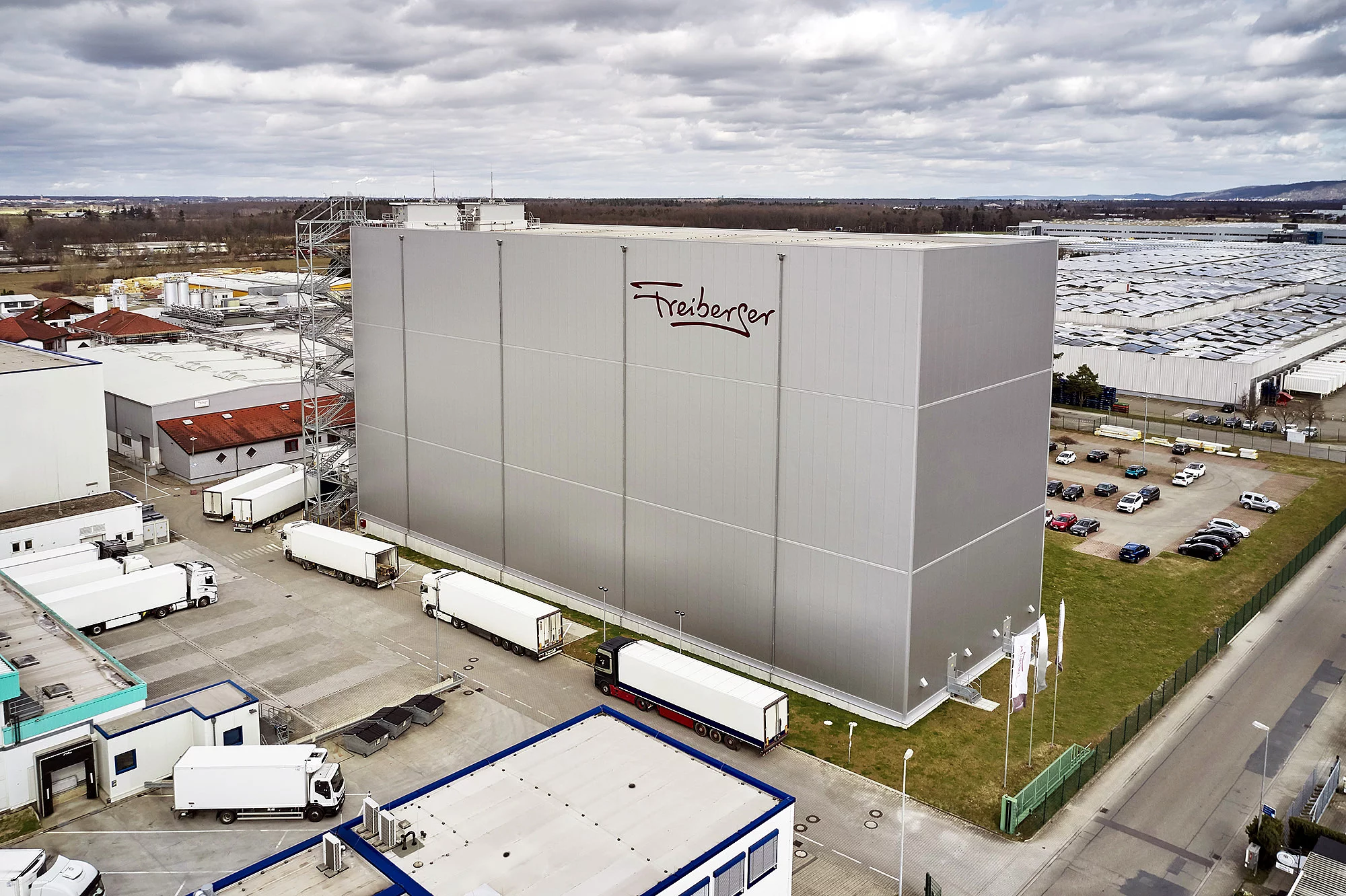 Luftbild Produktionsstätte.